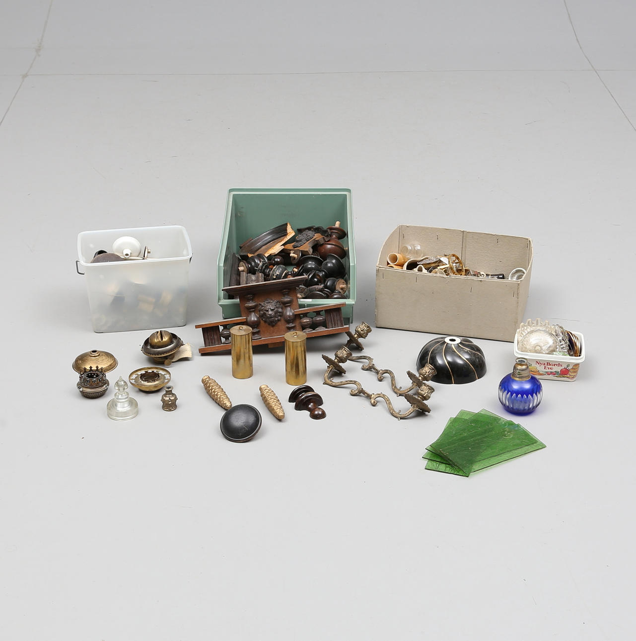 PARTI LAMP- OCH URDELAR, 1800-/1900-tal.