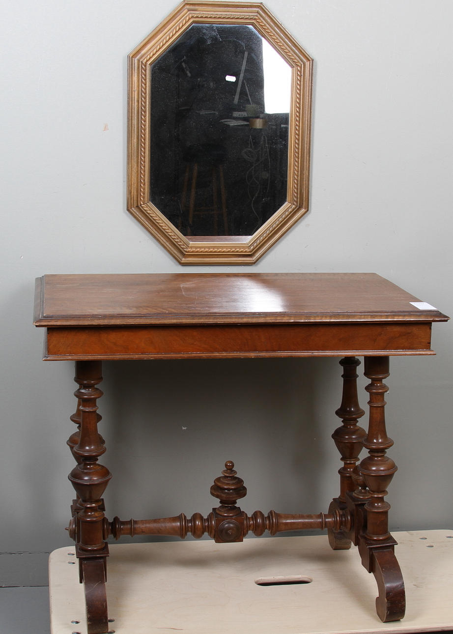 BORD, Nyrennässans, 1890-1910,samt spegel.