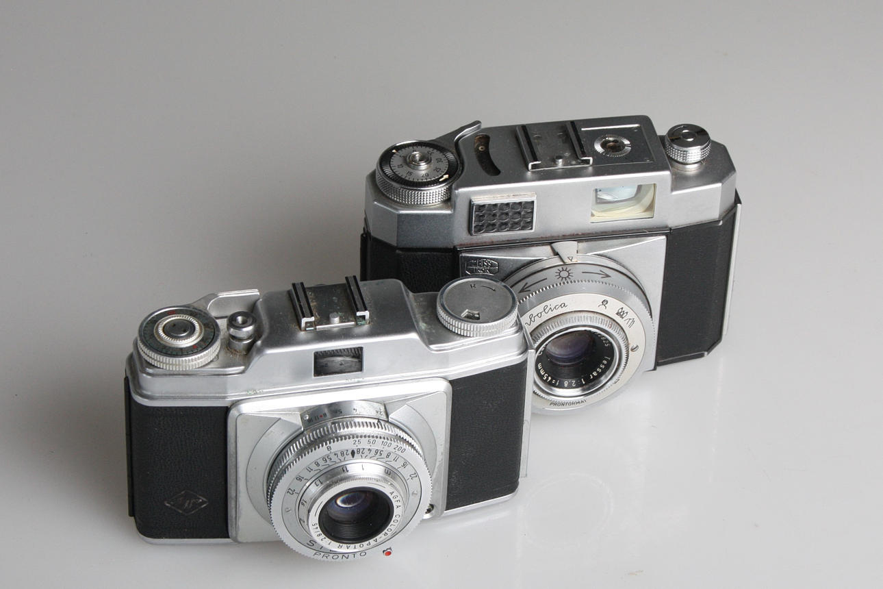 KAMERA, 2 st, 1900-talets andra hälft.