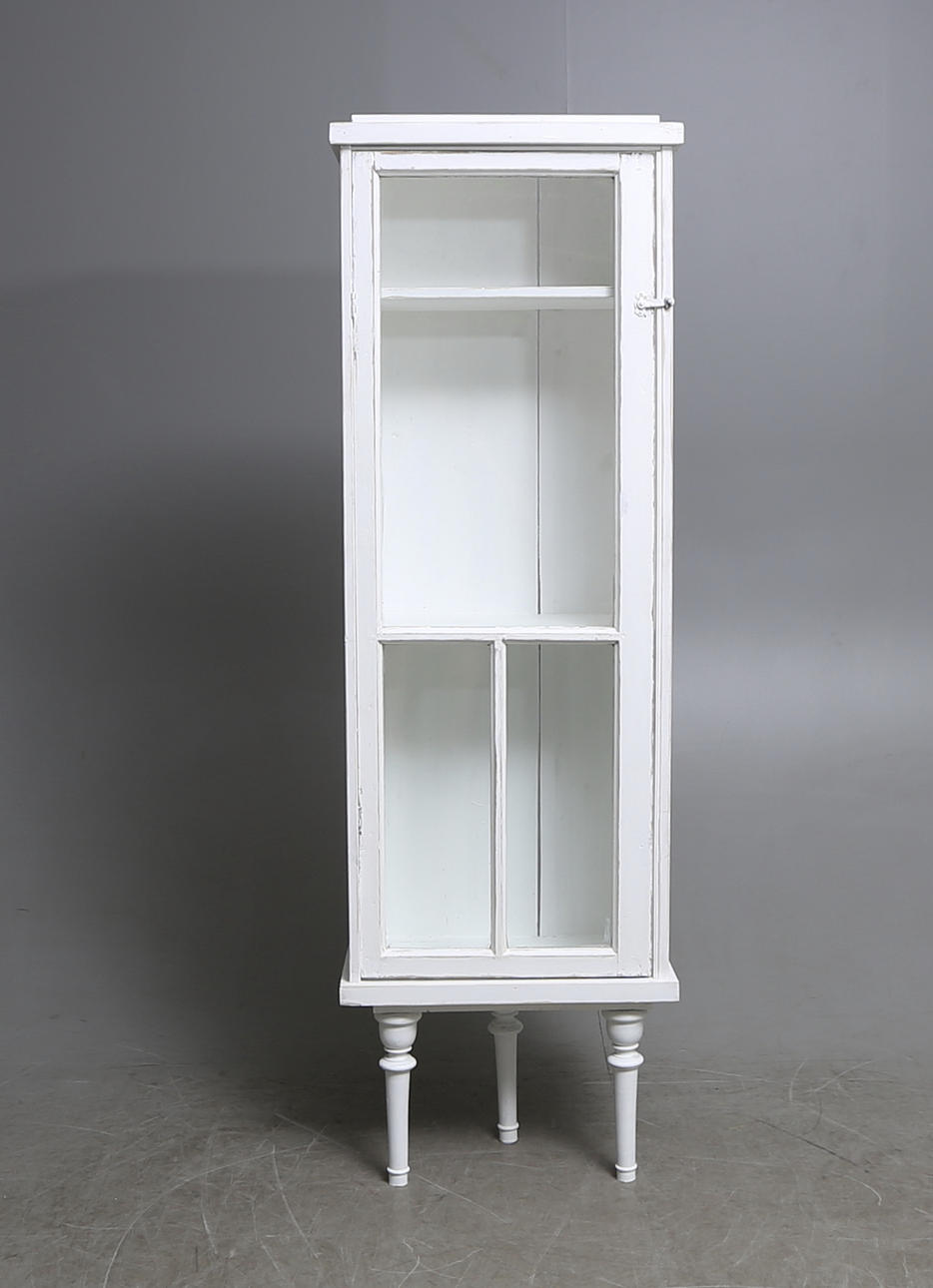 VITRINSKÅP, vitmålat.18/1900-tal.