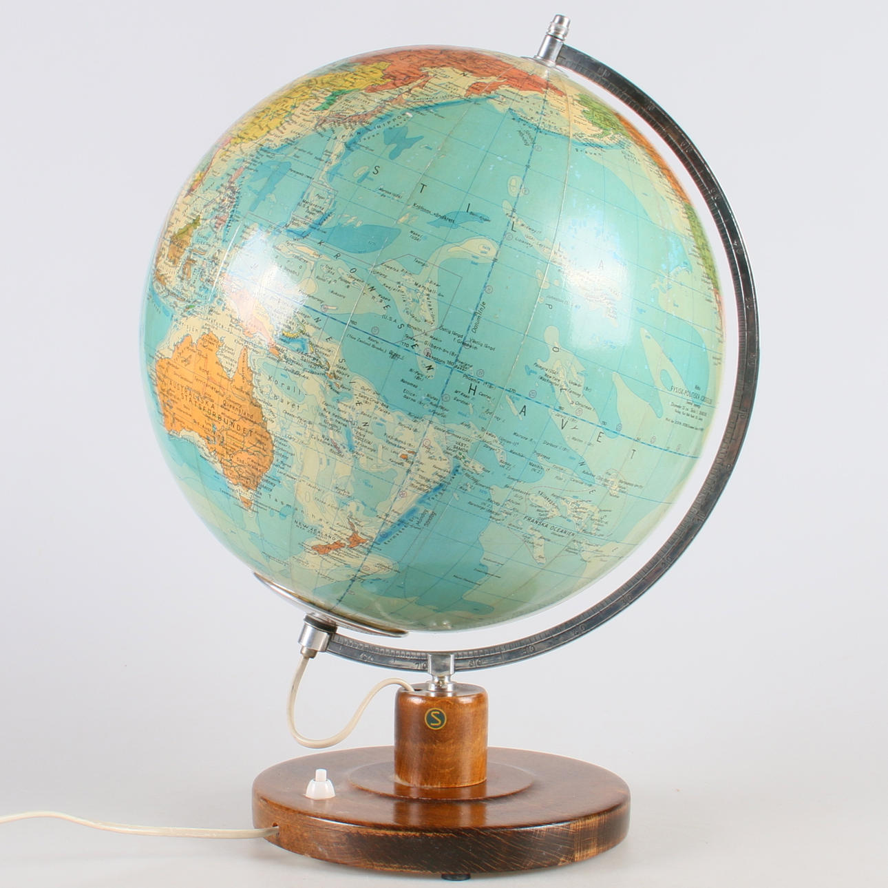 JORDGLOB, Räth Fysisk-Politiska Jordglob, 1900-tal.