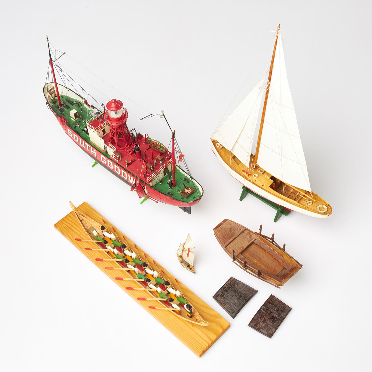 BOAT MODELS, 5 pcs, various models, painted wood, painted plastic, with ...