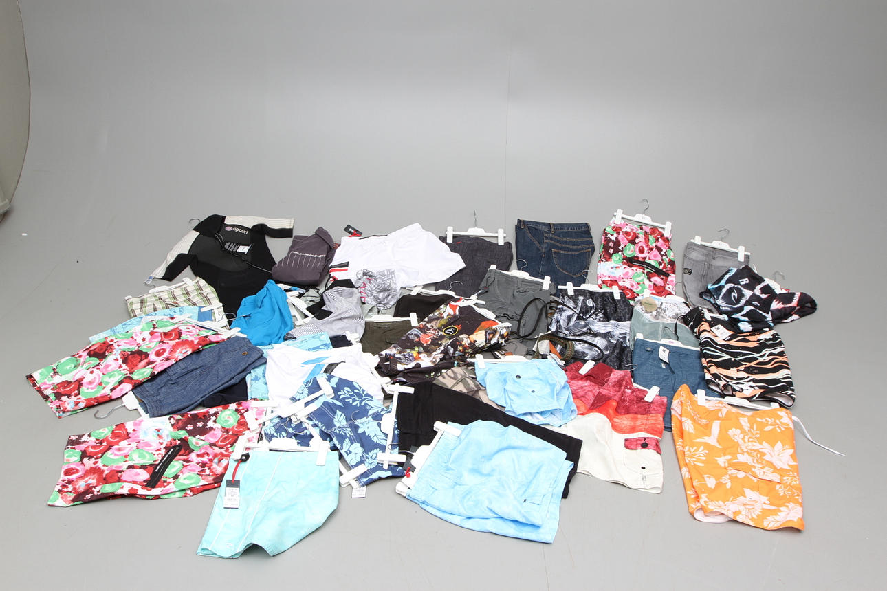 NYA SHORTS, ca 45 st, konkurs efter first aid.