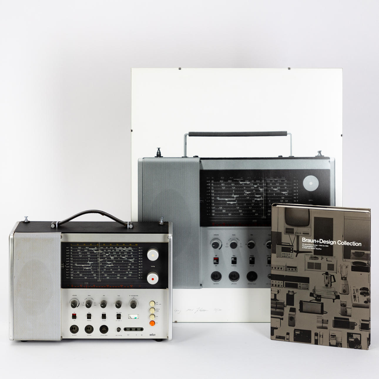 Braun collection: DIETER RAMS. brown. Radio/World receiver 'Station T ...