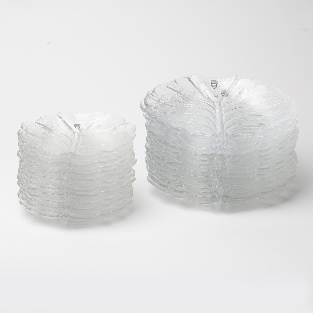 LARS HELLSTEN. Plates, 27 pieces, “Eden”, glass, Orrefors. Glass ...