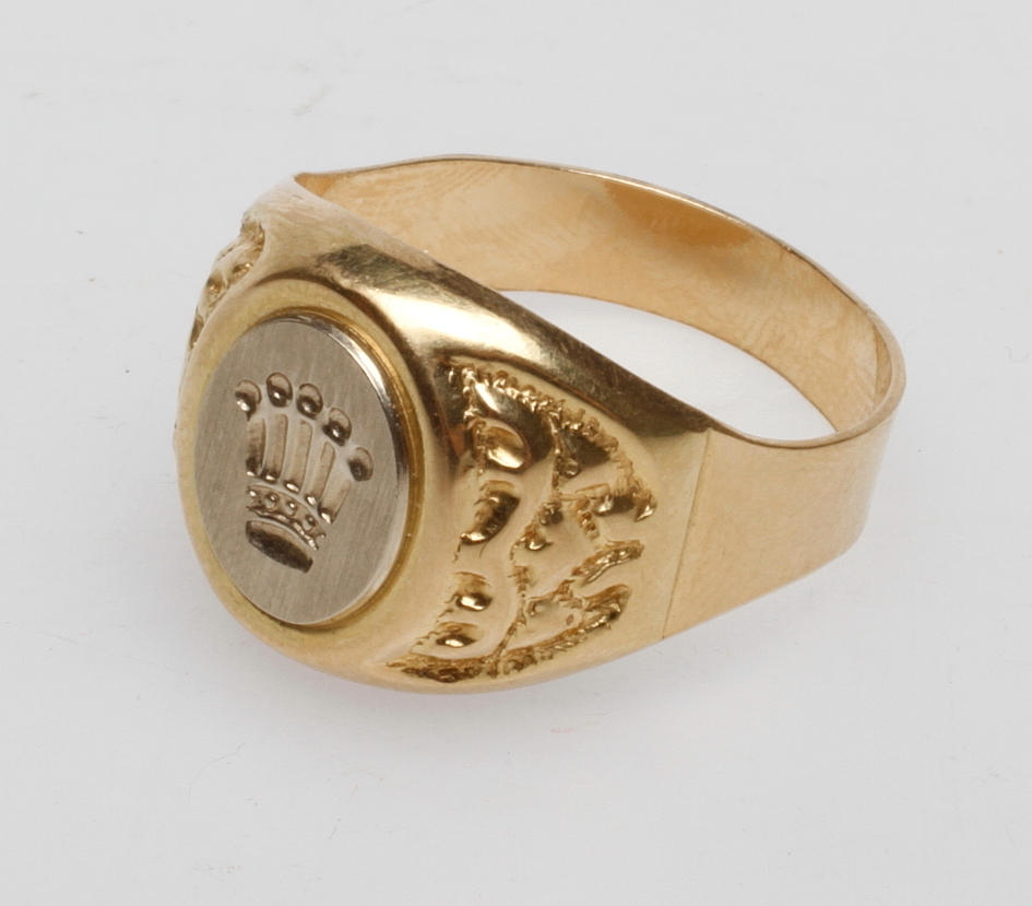 KLACKRING, 18k guld, vikt ca 8,3 gr.