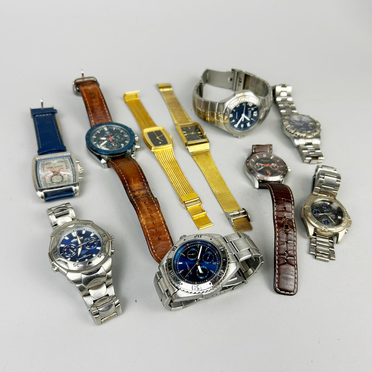 ANTAL BLANDADE KLOCKOR. Klockor & Ur - Armbandsur - Auctionet