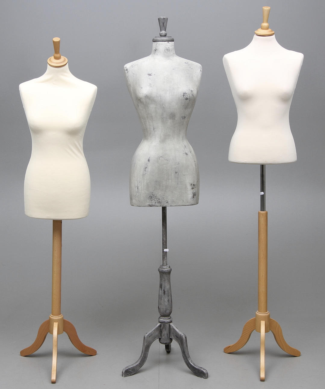 SKYLTDOCKOR, 3 st, Konkurs efter Butiken i stan.