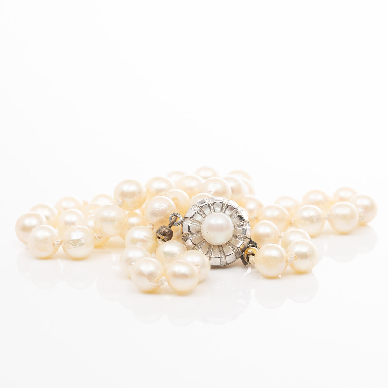 PEARL NECKLACE, Silver.