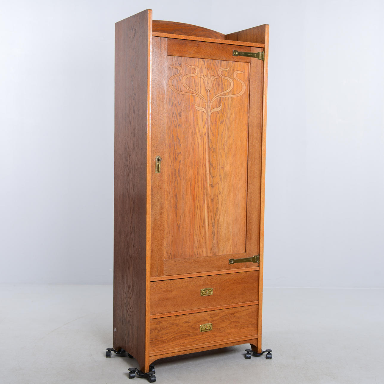 SKÅP, jugend, 1900-talets första del.