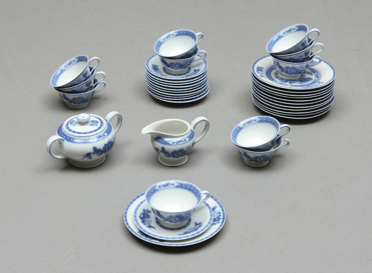 KAFFESERVISDELAR, ca 25 delar, porslin, Rosenthal.