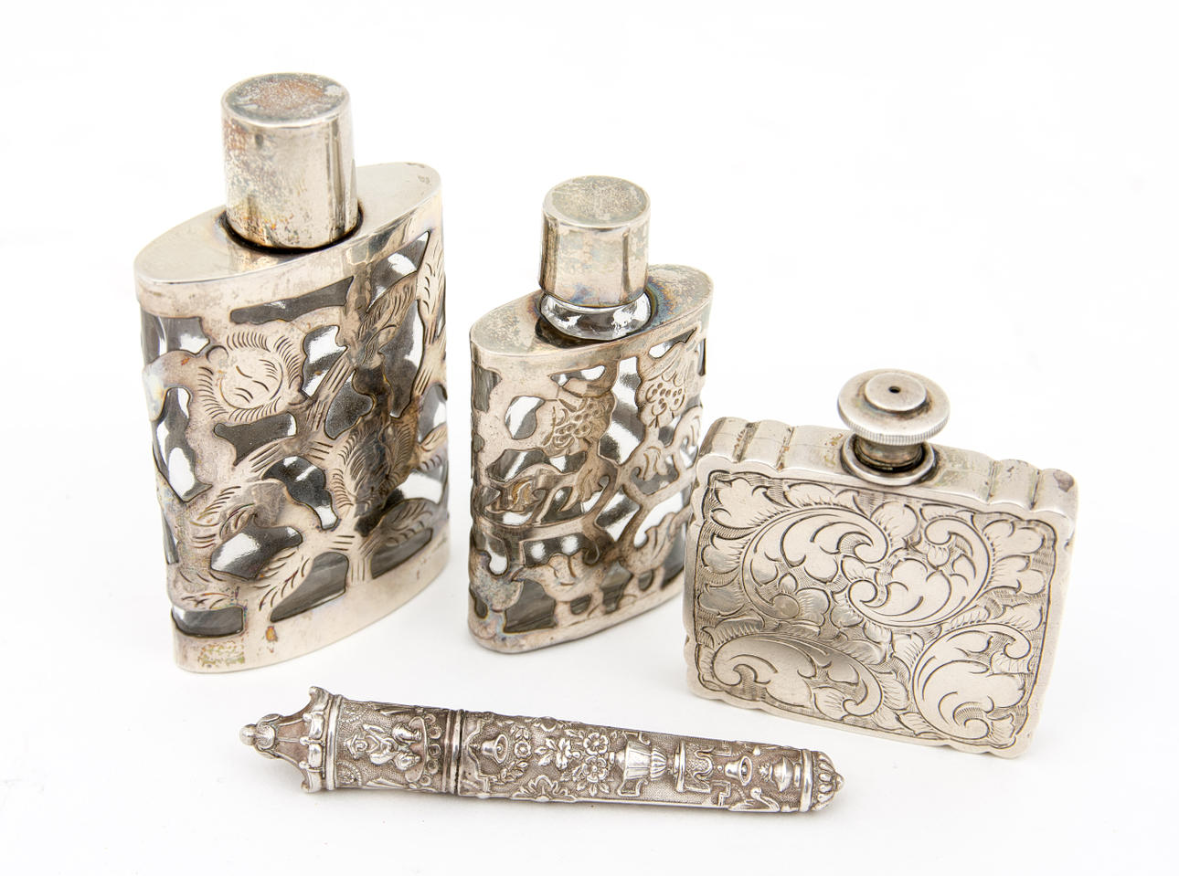 SILVER BUNTPARTI (4), delvis silver.