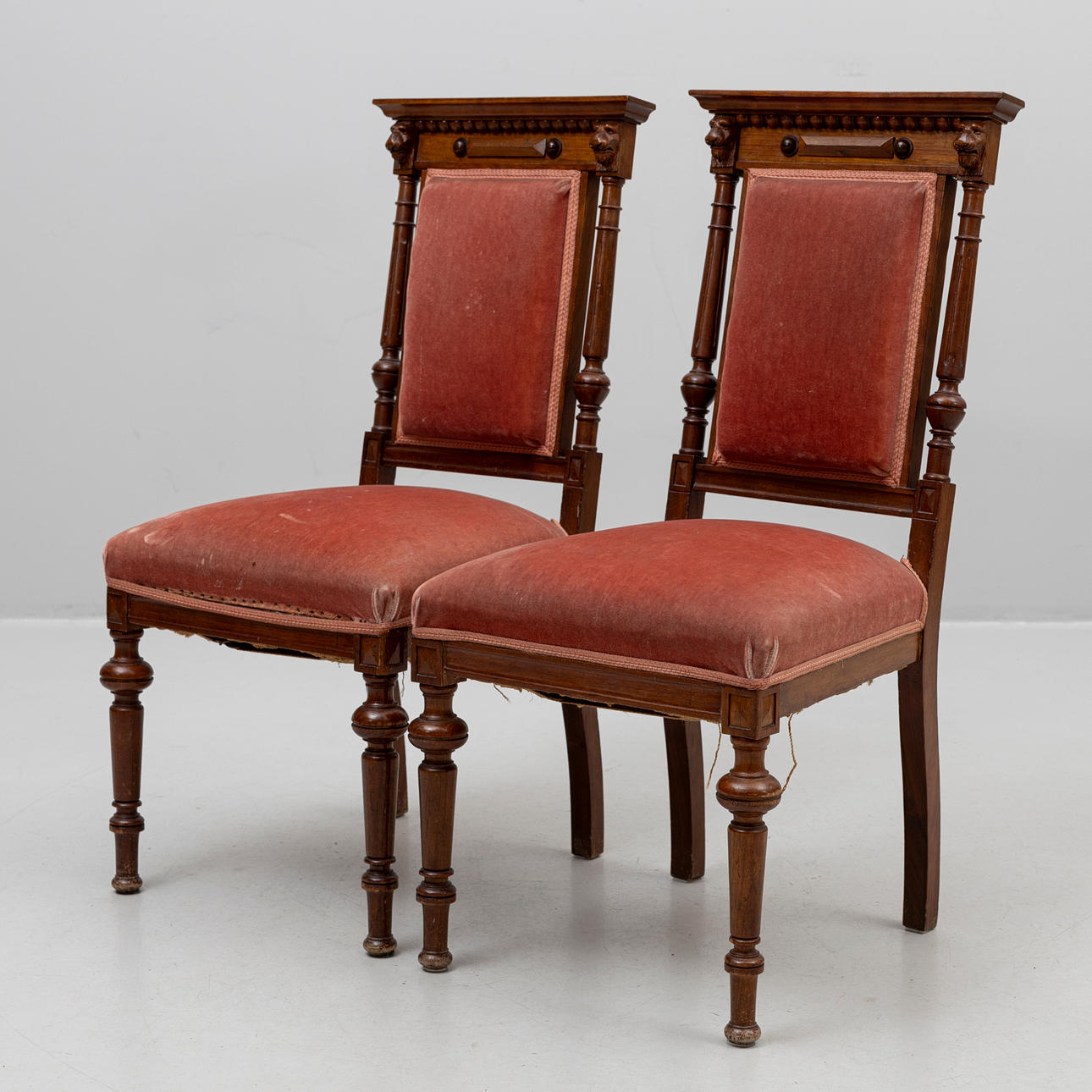 A pair of neo-Renaissance chairs, second half of the 19th century ...