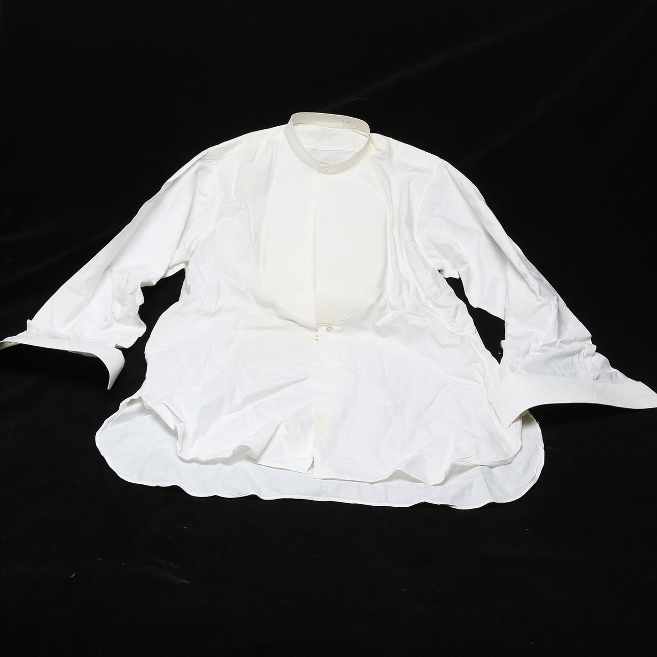 STÄRKSKJORTA, i låda.