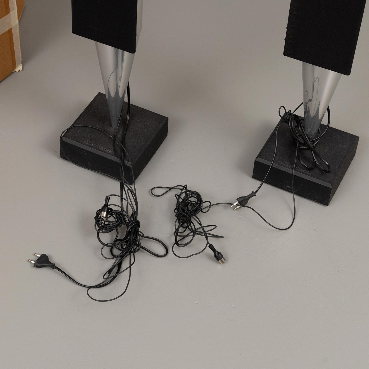 STEREO SYSTEM BANG&OLUFSEN BEOSOUND 9000 AND SPEAKER BEOLAB 8000