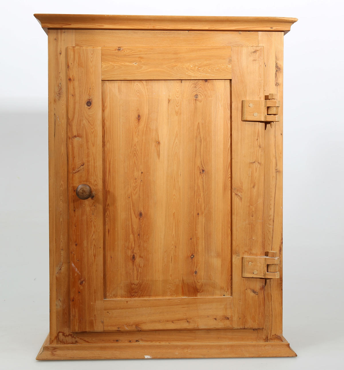 VÄGGSKÅP, eneträ, handgjort, signerat S.E.S, daterat -89.