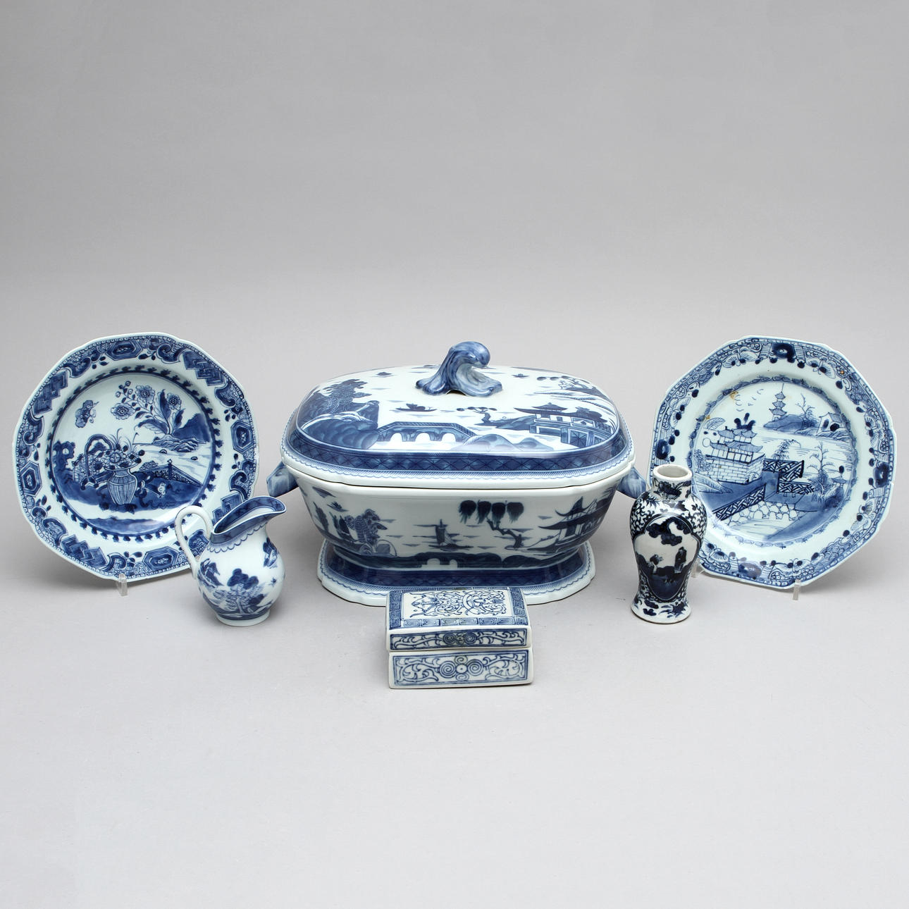 PORSLINSFÖREMÅL, 6 st, Kina 17-1900-tal.