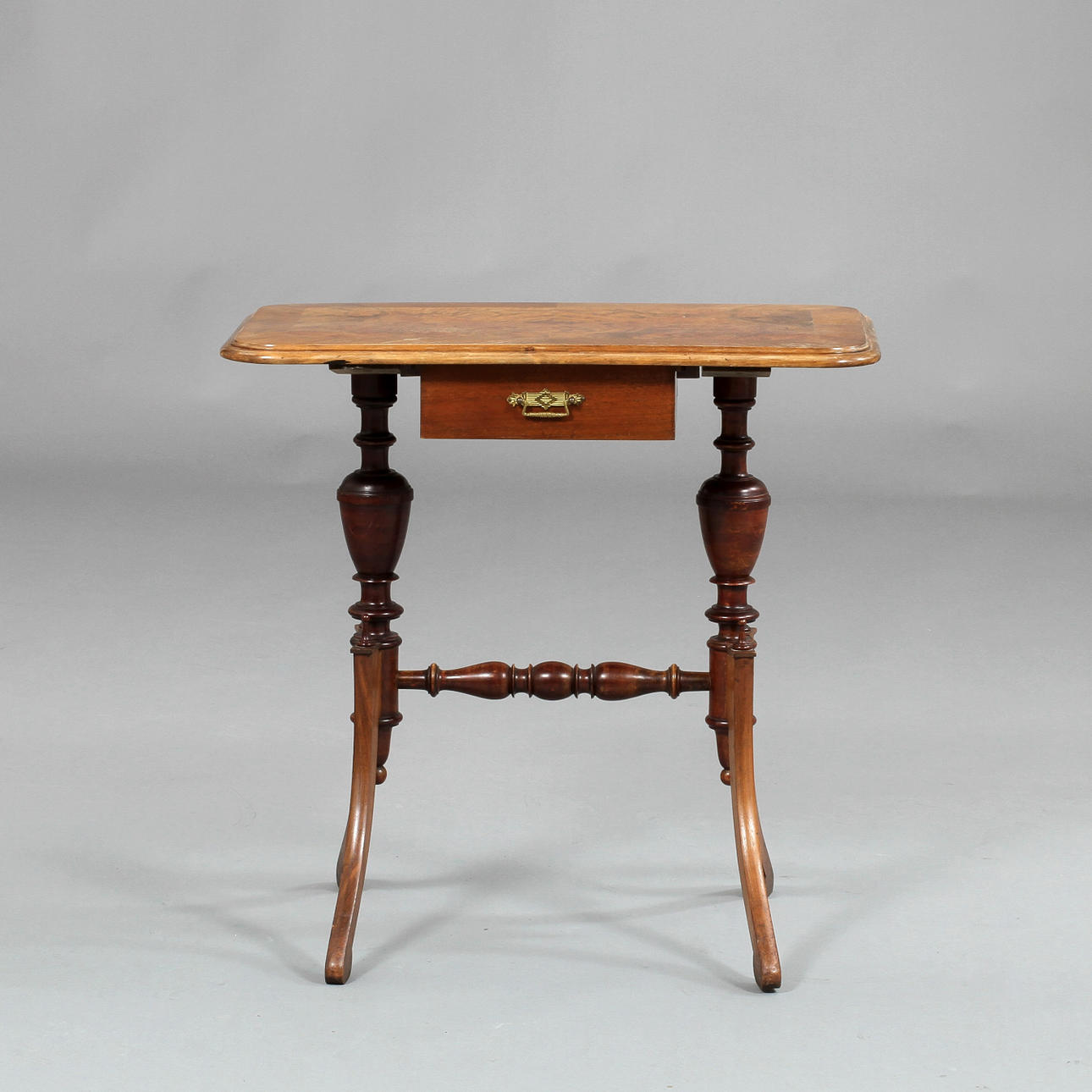 SPEGEL och DAMBORD, nyrokoko och nyrenässans 1800-talets slut.