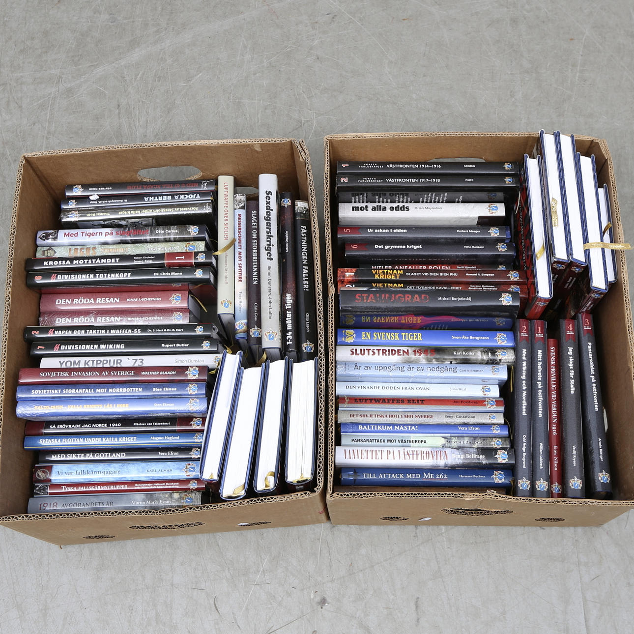 BÖCKER, utgivna av Svensk Militärhistorisk Biblioteks Förlag.