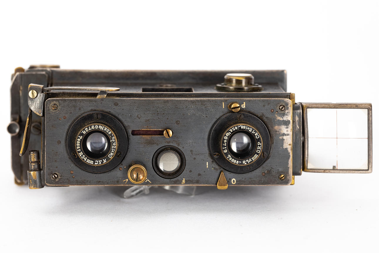 Maison Jules Richard Verascope Model No 1 a, stereo cameras. Photo