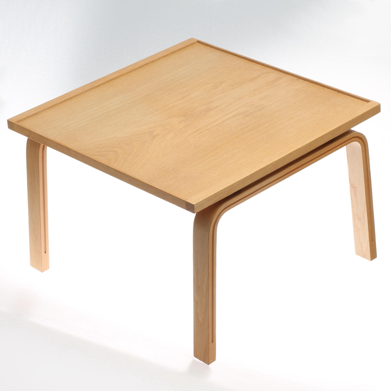 BORD / PALL, Arne Jacobsen för Fritz Hansen, 1960-tal.