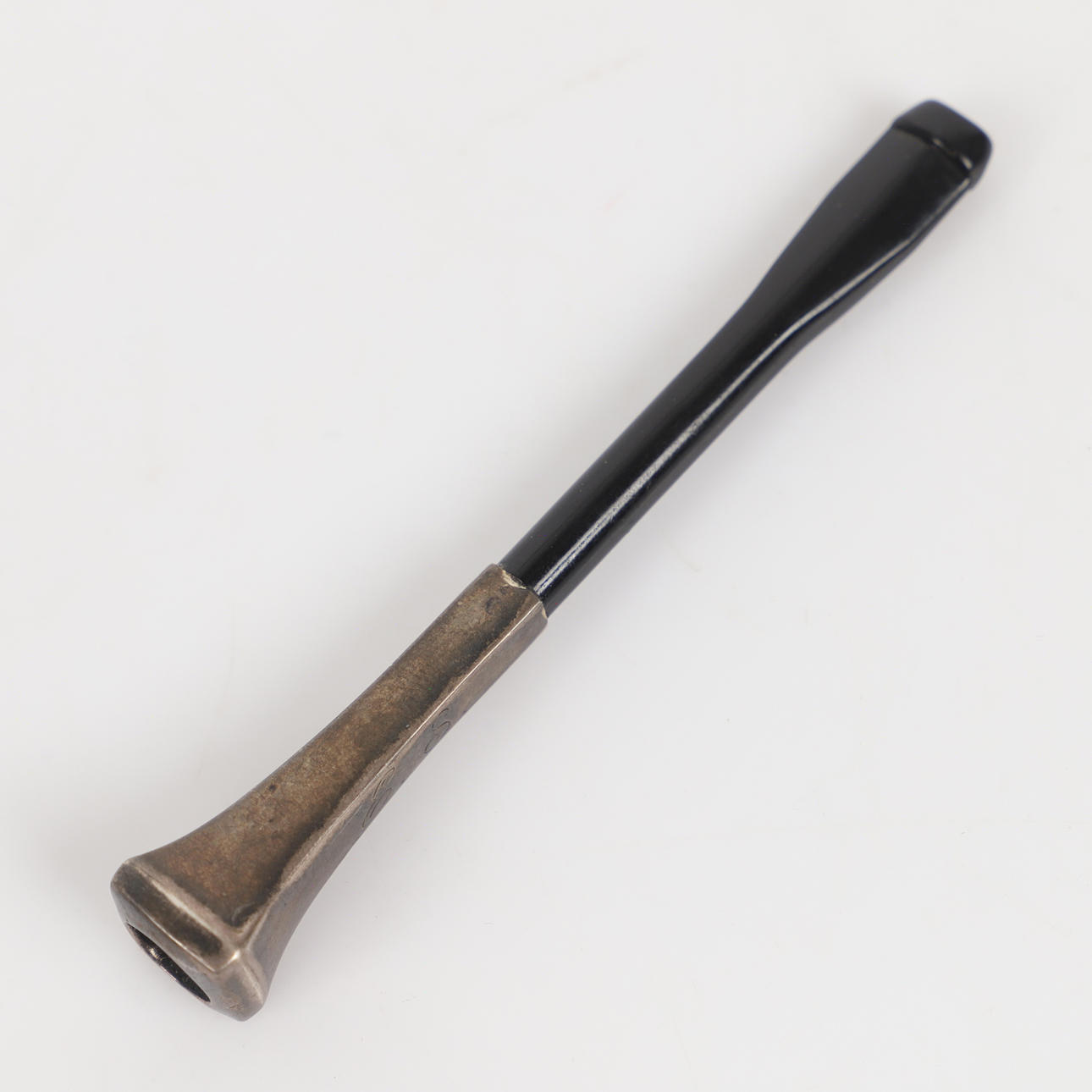 CIGARETTE MOUTHPIECE, silver/black plastic, 20th century. Silver & Metals -  Silver