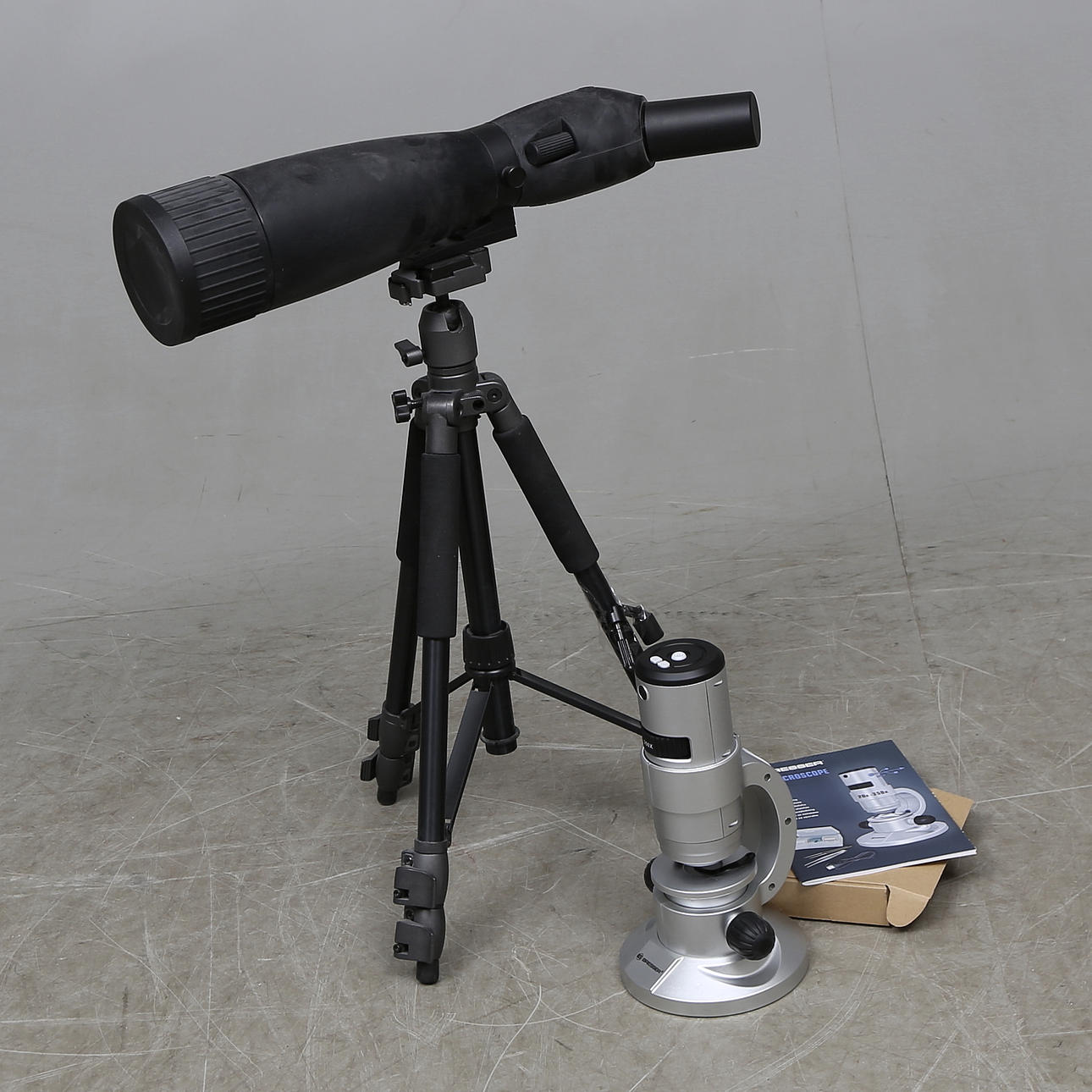 TELESKOP och MIKROSKÅP, Bresser.