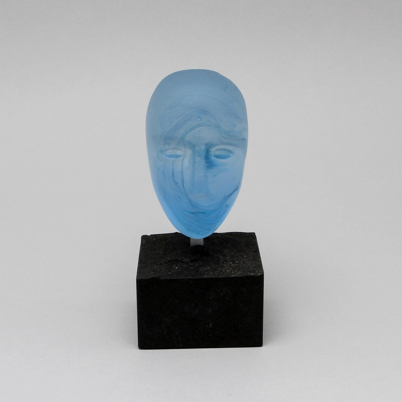 BERTIL VALLIEN. Ansikte, glas, Kosta Boda Atelier, sign.