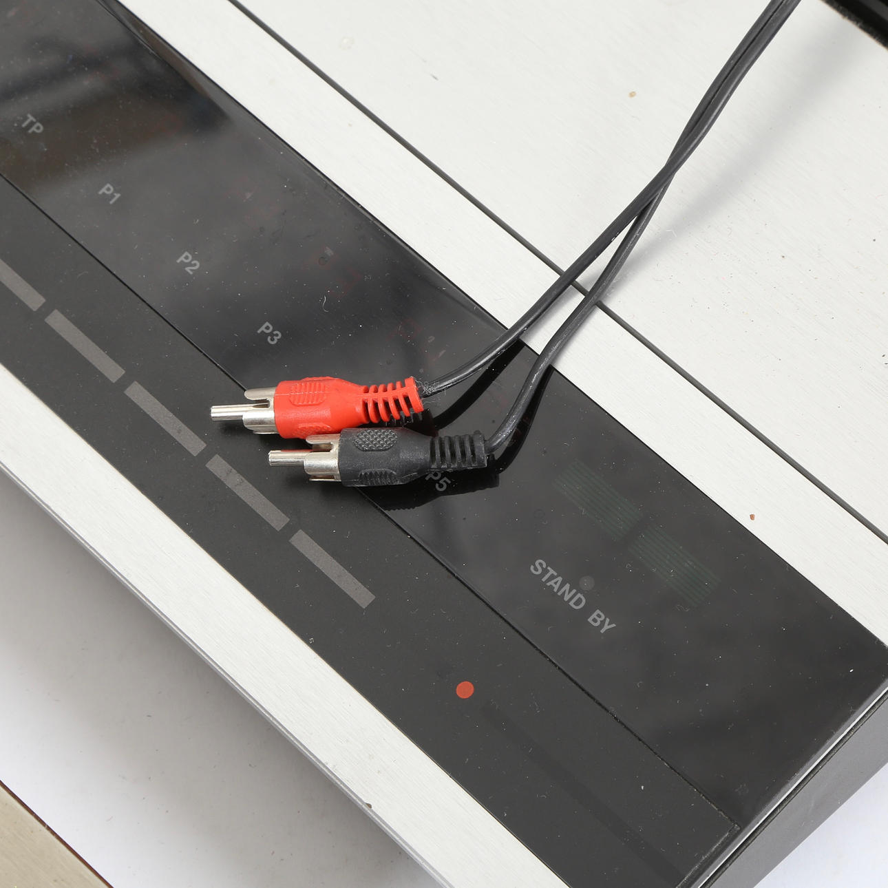 BANG & OLUFSEN. Beogram CDX2 CD player, Beocord 5000 tape recorder and ...