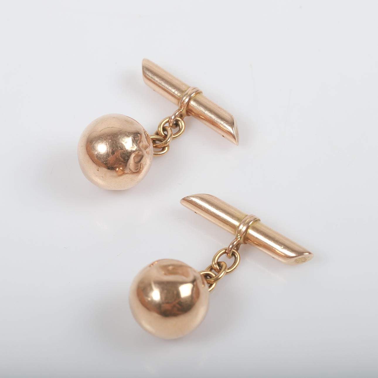 CUFFLINKS, 1 pair, 14 K gold.