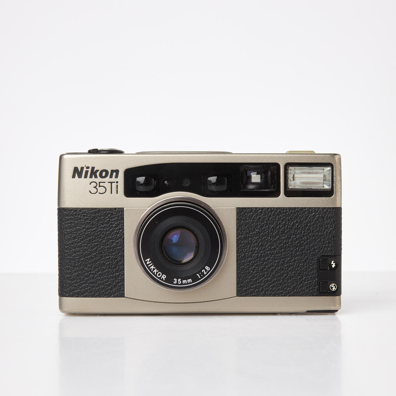 CAMERA. Nikon 35TI, 35mm f2,8, 1990s, with case. Photo, Cameras ...
