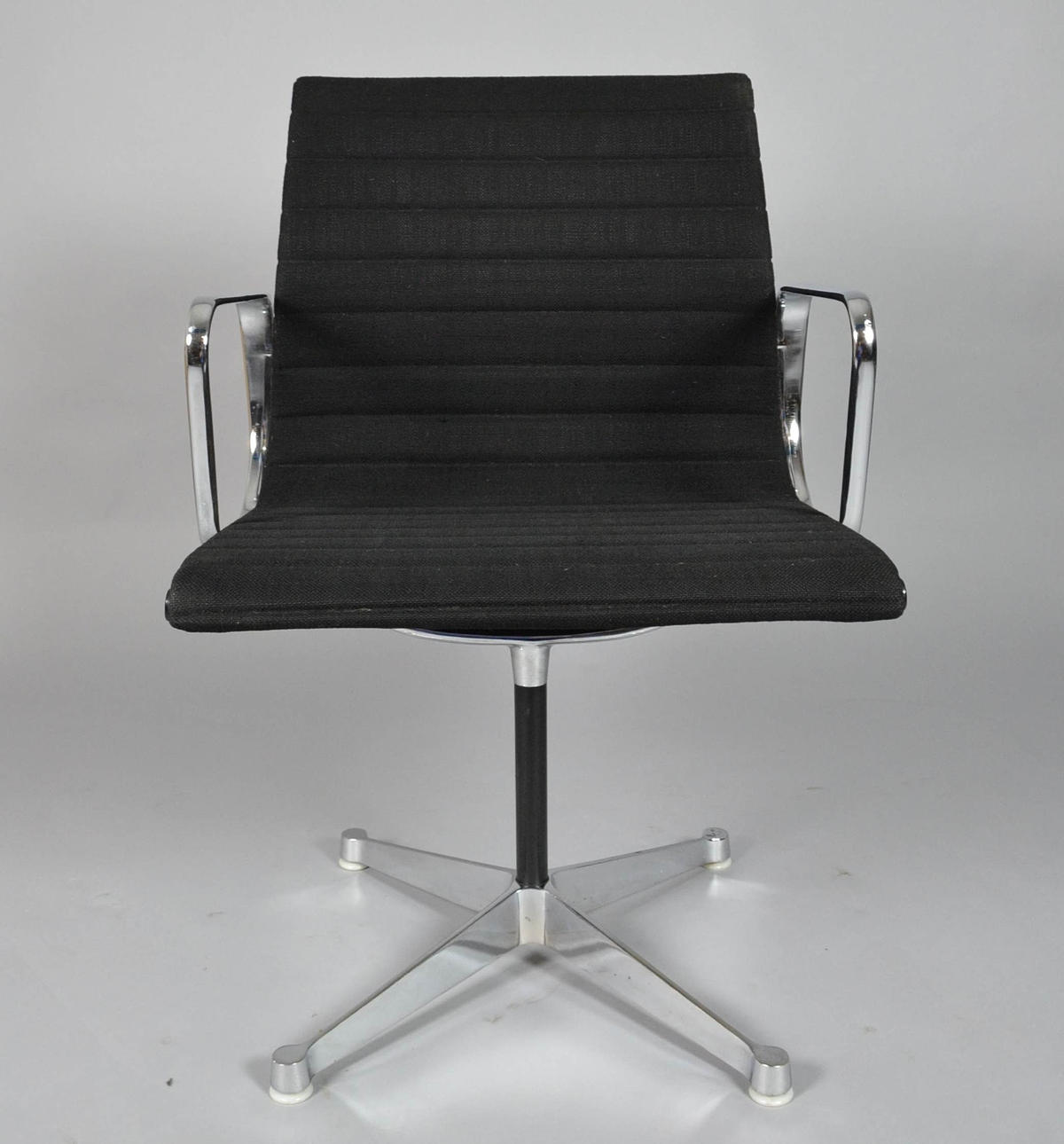 CHARLES & RAY EAMES. STOL.