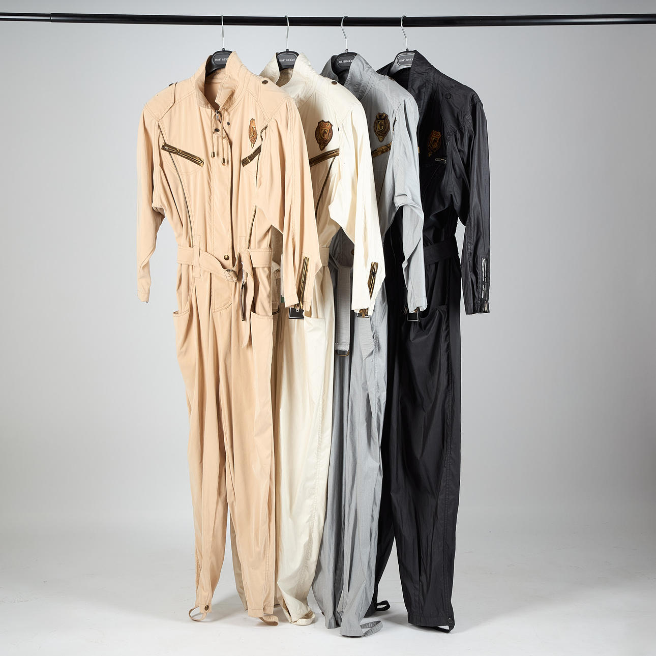 GEMMI BY GRÜNSTEIN, 4 overalls.