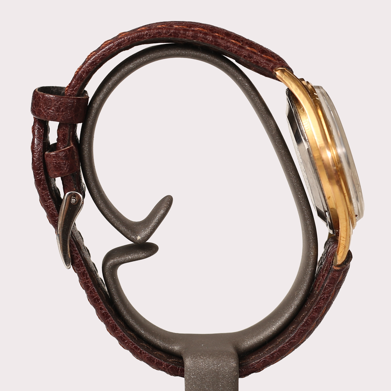 Un reloj de pulsera, alarma Orator, doble con correa de piel, de