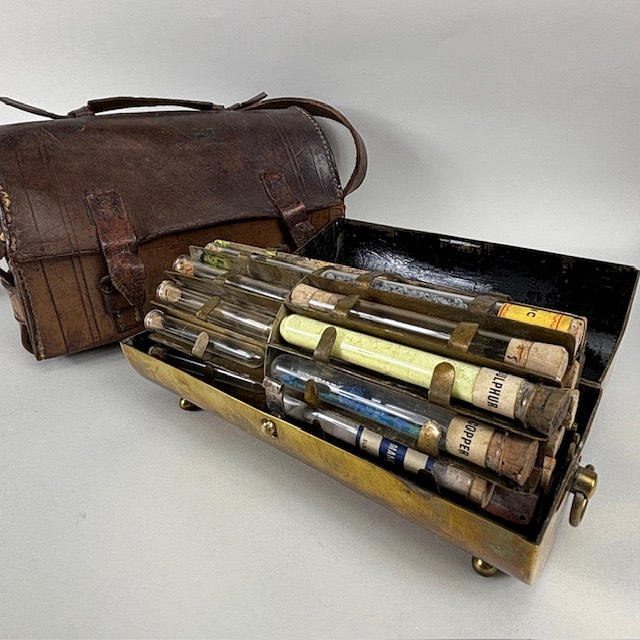 VICTORIAN SCIENTIFIC PORTABLE CHEMISTRY SET. Collectables - Other ...