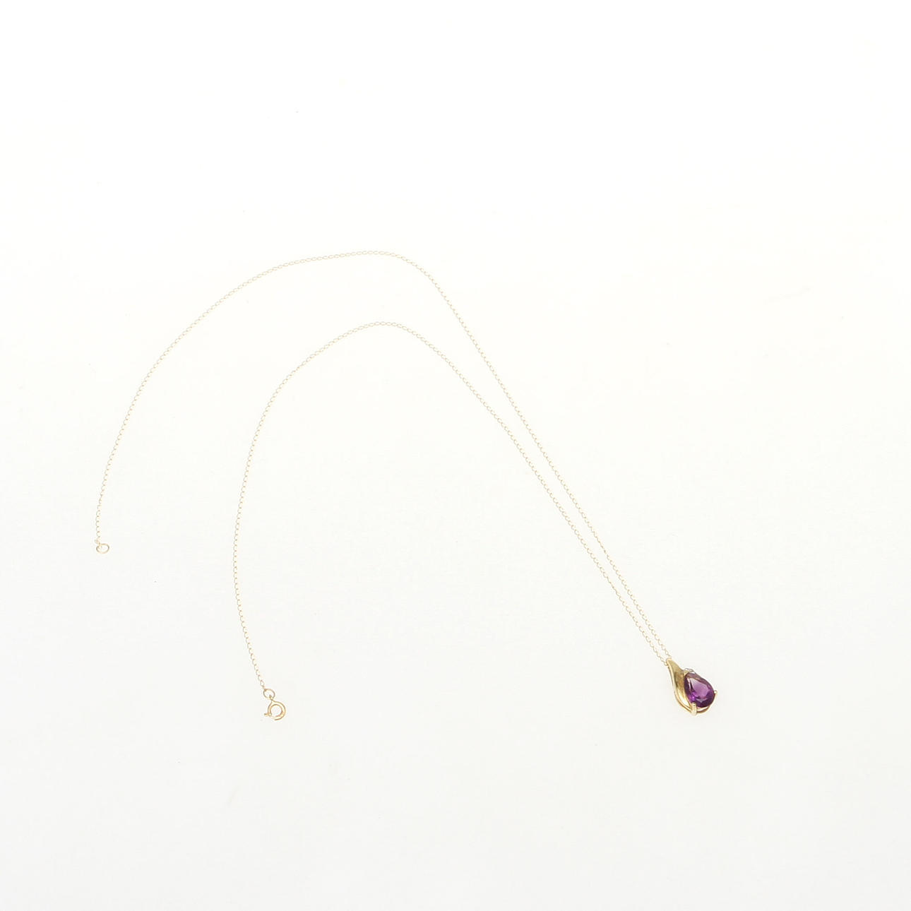 HÄNGE med HALSKEDJA, 14K rödguld med ametist samt diamant. Vikt 1,6 g.