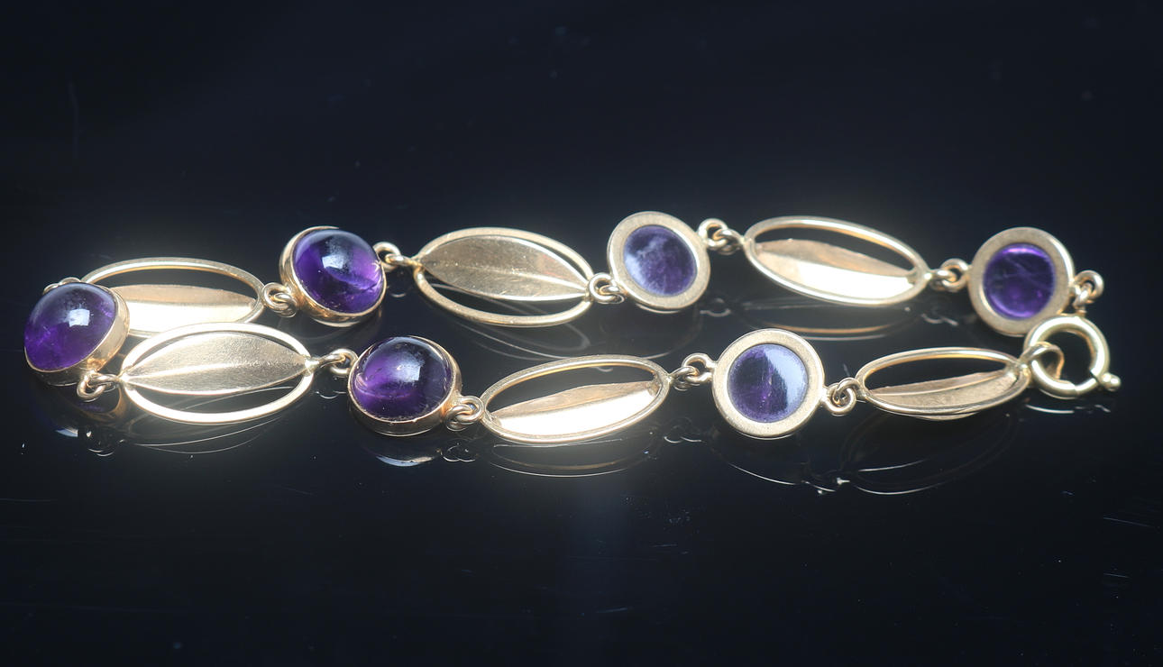 ARMBAND, guld, 18 K, vikt 7,60 gram.