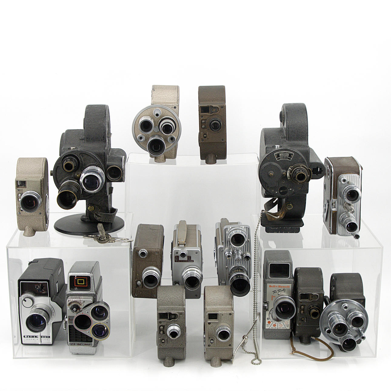 FILMKAMEROR, 16 delar, Bell & Howell, bl.a. Filmo Camera 70 model, 1900 ...