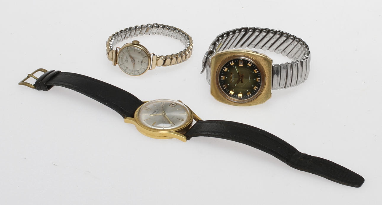 ARMBANDSUR, 3 st, varav ett damur Svea med boett i 14k guld.