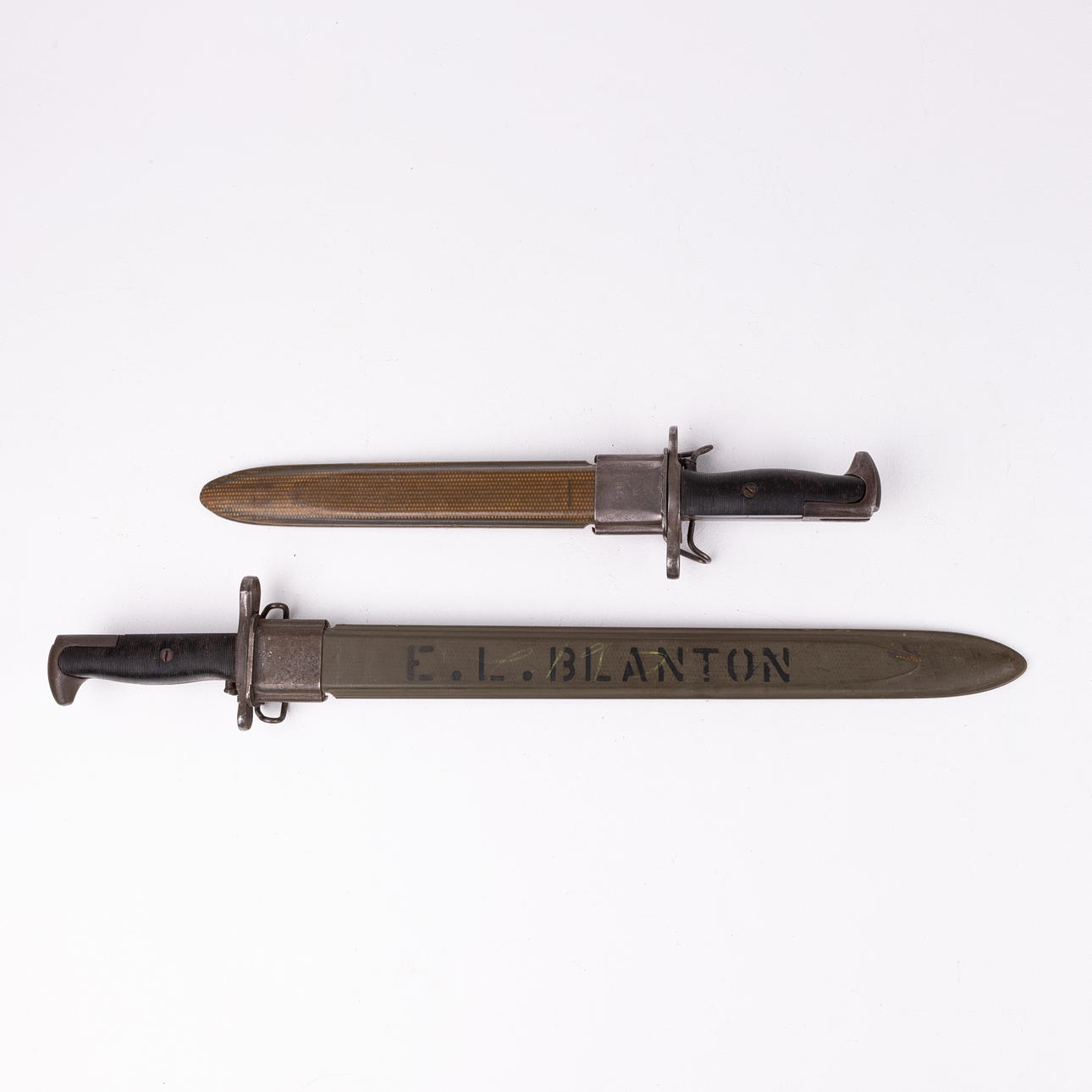 2 BAYONETS, M1905, M1, USA, WW2.