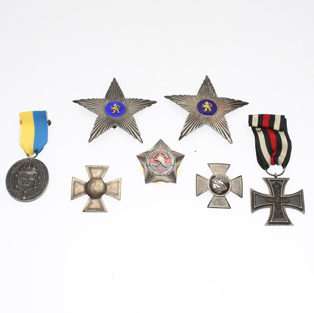 MEDALJER OCH ORDENSMÄRKEN, 7 st, bl a silver, 1900-tal.