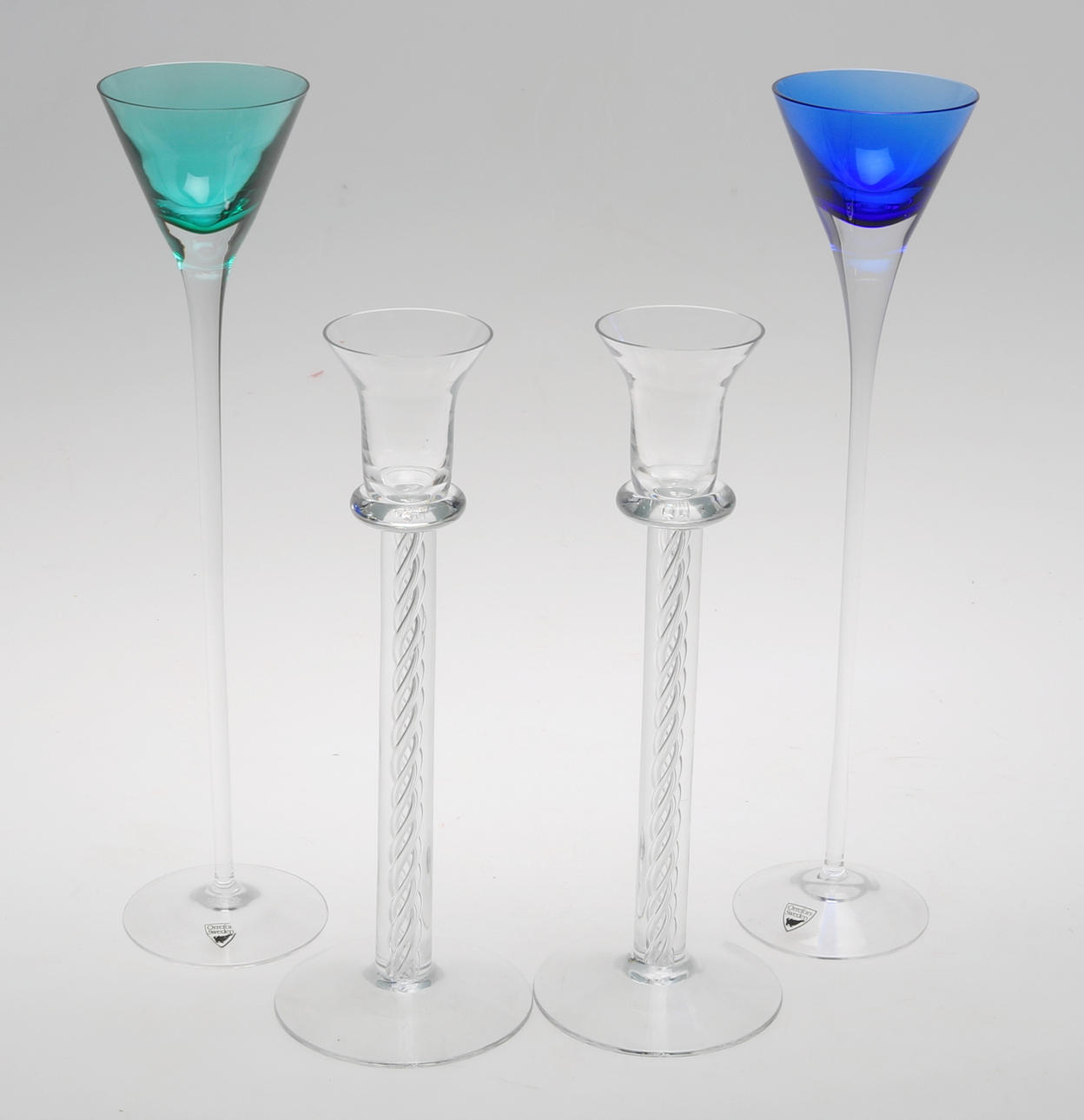 LJUSSTAKAR samt GLAS, 4 delar, glas, Orrefors, 1900-tal.