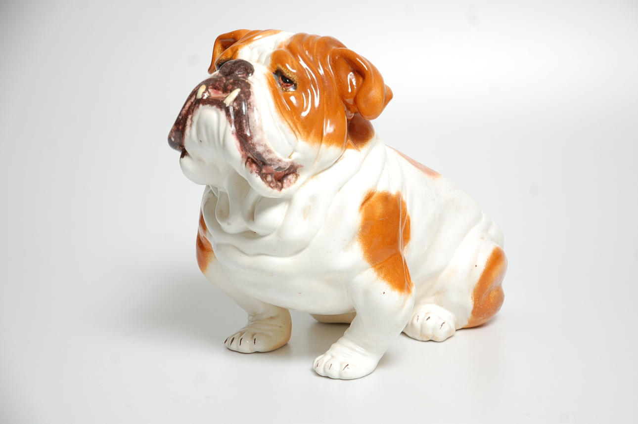 FIGURIN, porslin Bulldog.