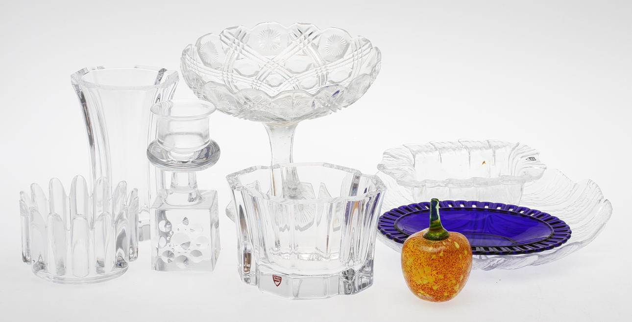 GLASFÖREMÅL, 9 delar, bl.a. Orrefors, Kosta Boda, Gullaskruf.