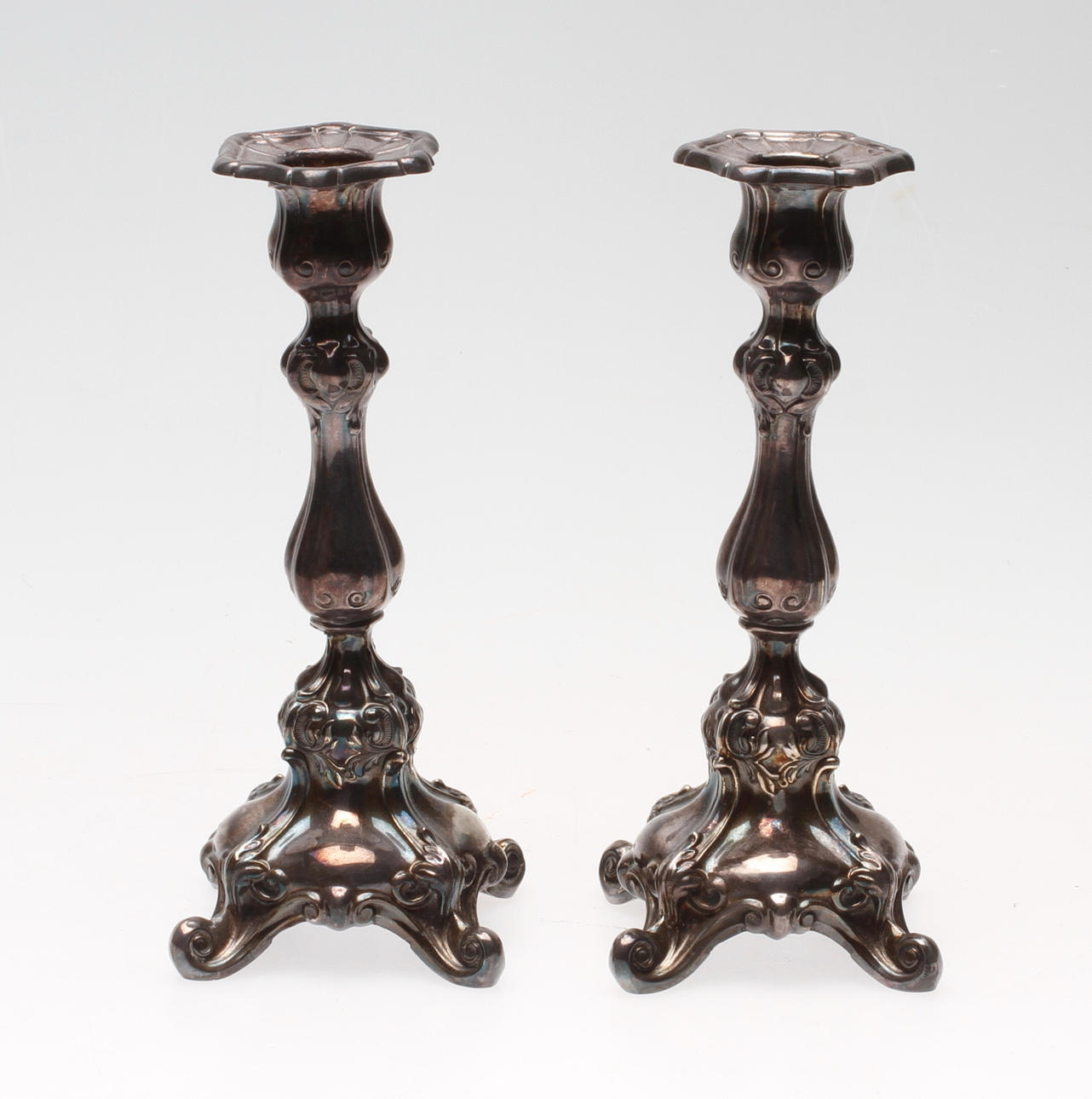 LJUSSTAKAR, ett par, silver, barockstil, 1900-tal.