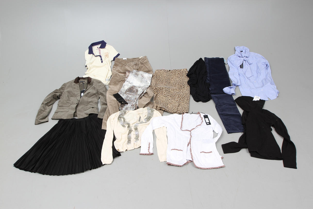 NYA MÄRKESKLÄDER, 12 delar, dam, storlek M/38, konkurs efter Butiken i stan.