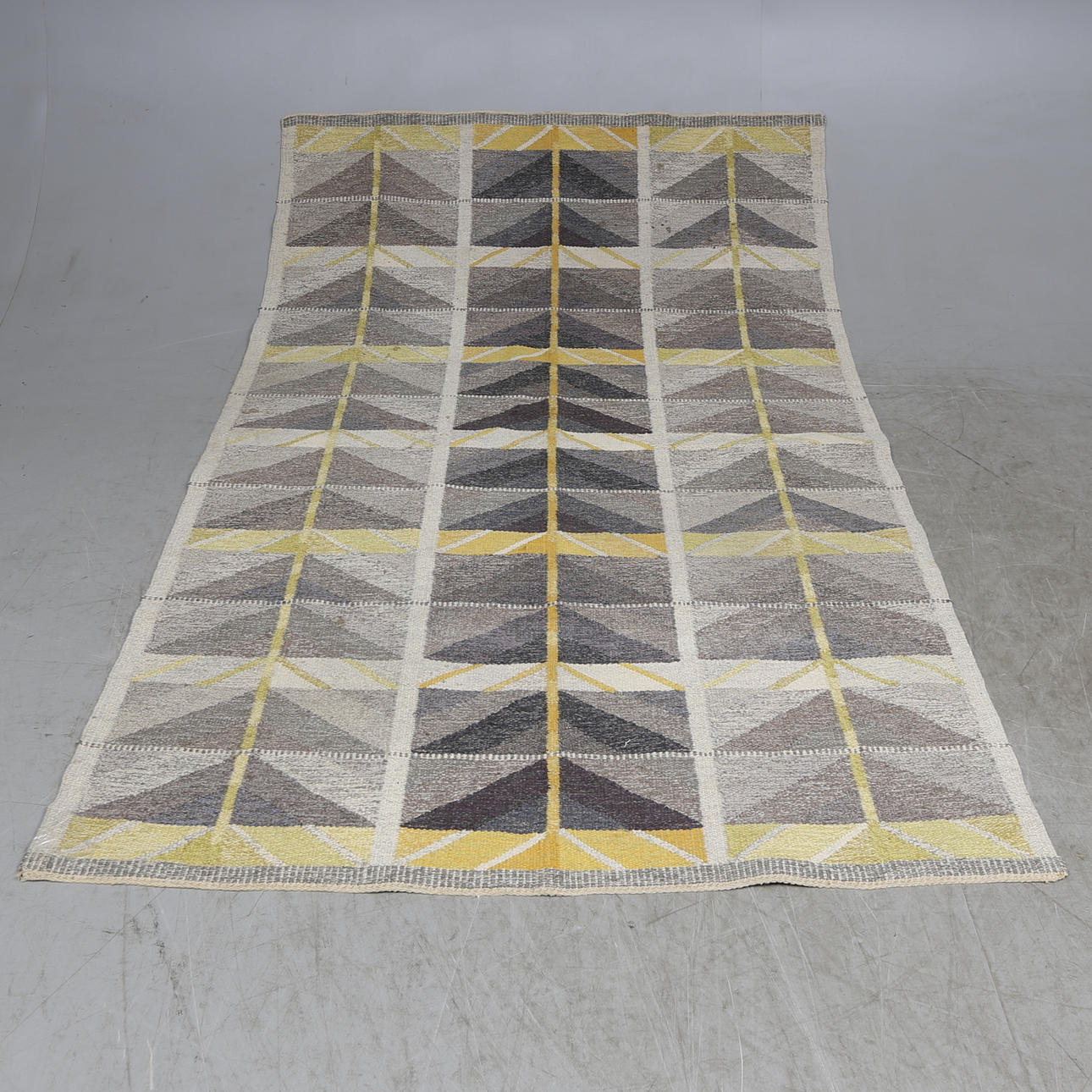 MATTA, rölakan, Ingrid Dessau, 1900-talets mitt, ca. 243x150 cm.