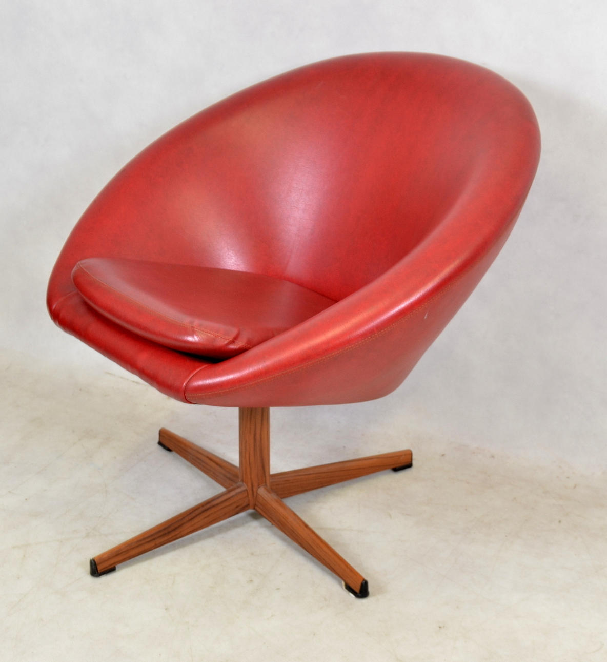 SNURRFÅTÖLJ, galon, 1900-talets mitt.