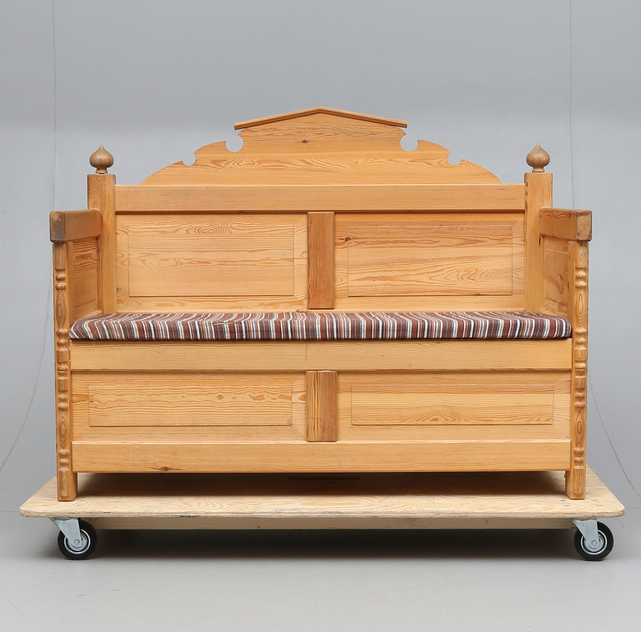 SOFFA, 1900-tal.
