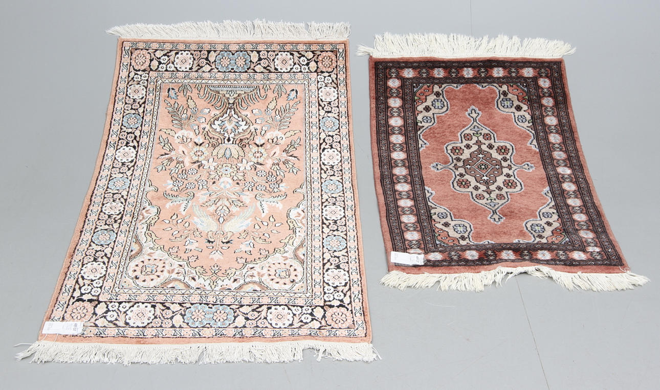 ORIENTMATTOR 2 st. 123X78, och 92X64 cm.